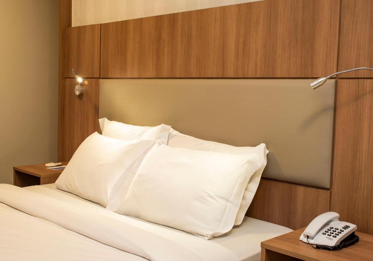 Astoria Copacabana 4*
