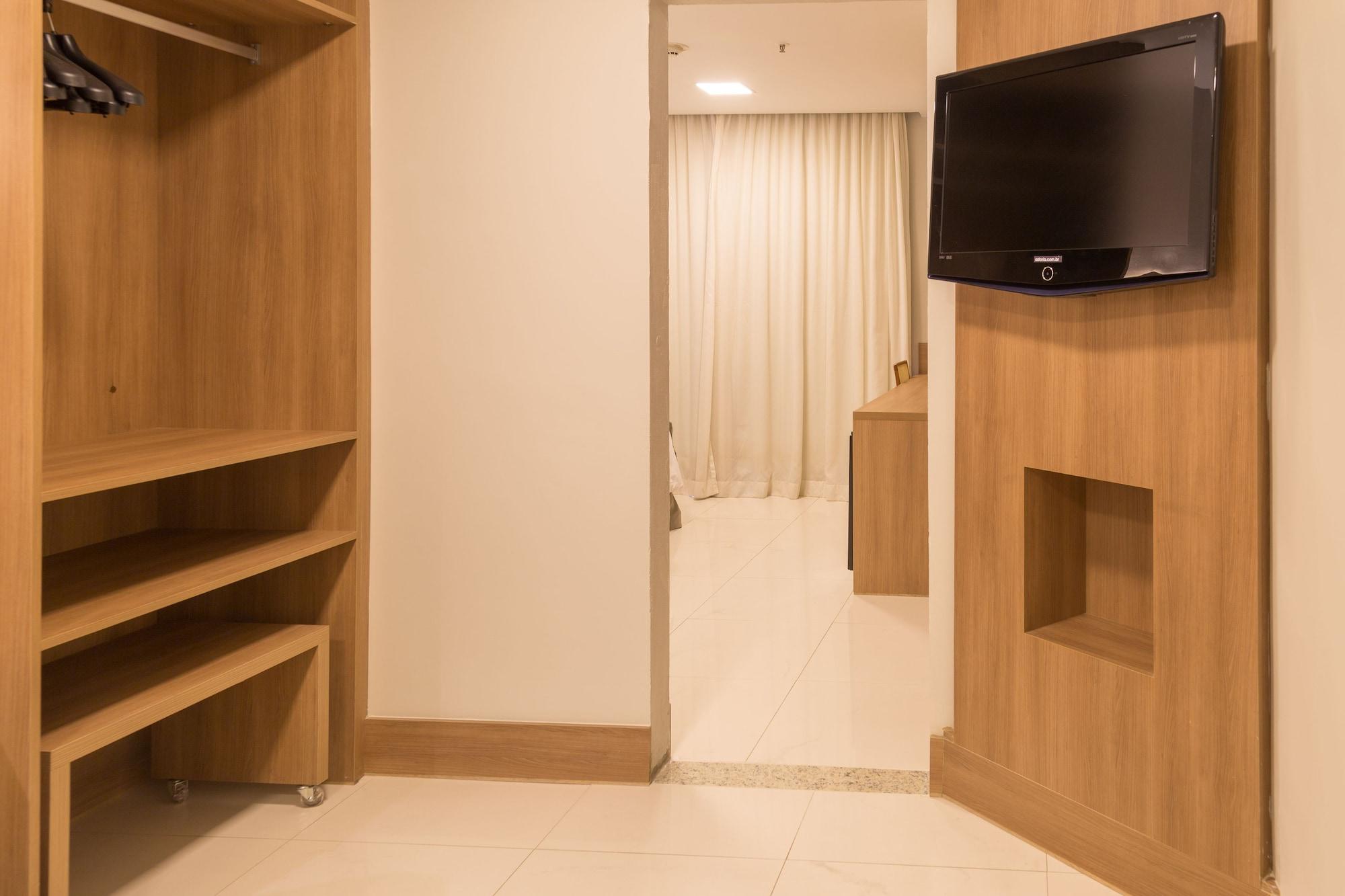 Hotel Astoria Copacabana 4*