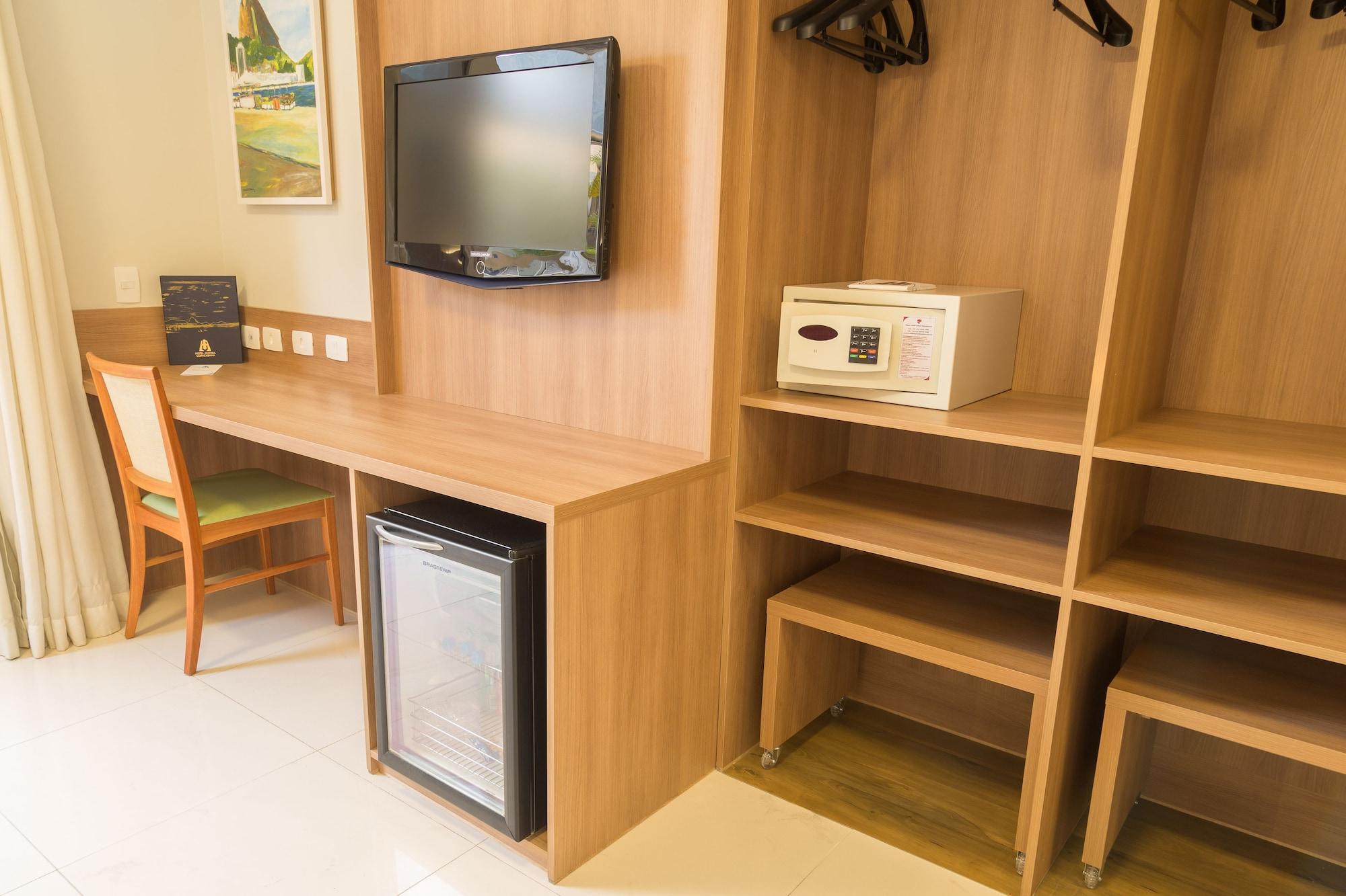 Astoria Copacabana 4*